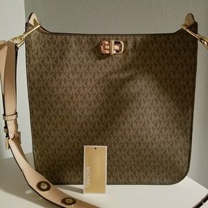 MICHAEL Kors Sullivan LG NS Messenger